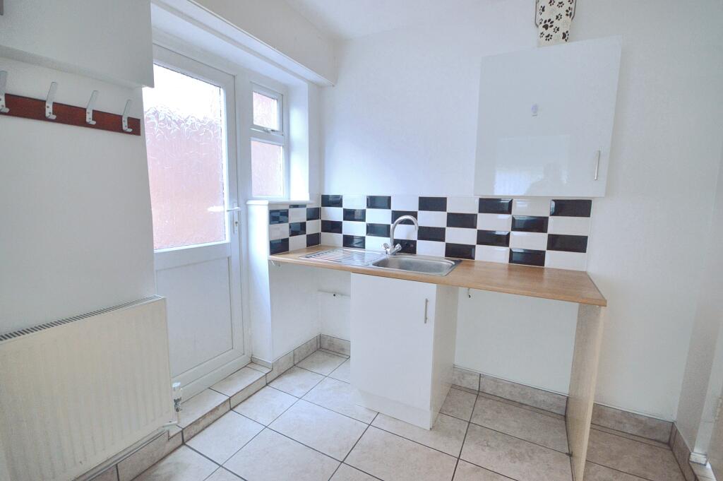 UTILITY ROOM.JPG