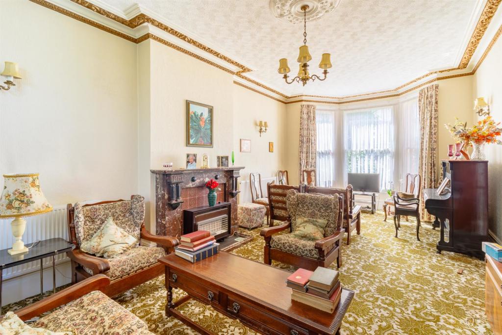 105WindsorRd_E7 (11).jpg