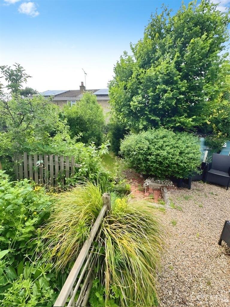 e6b0c346-Garden 202.jpg