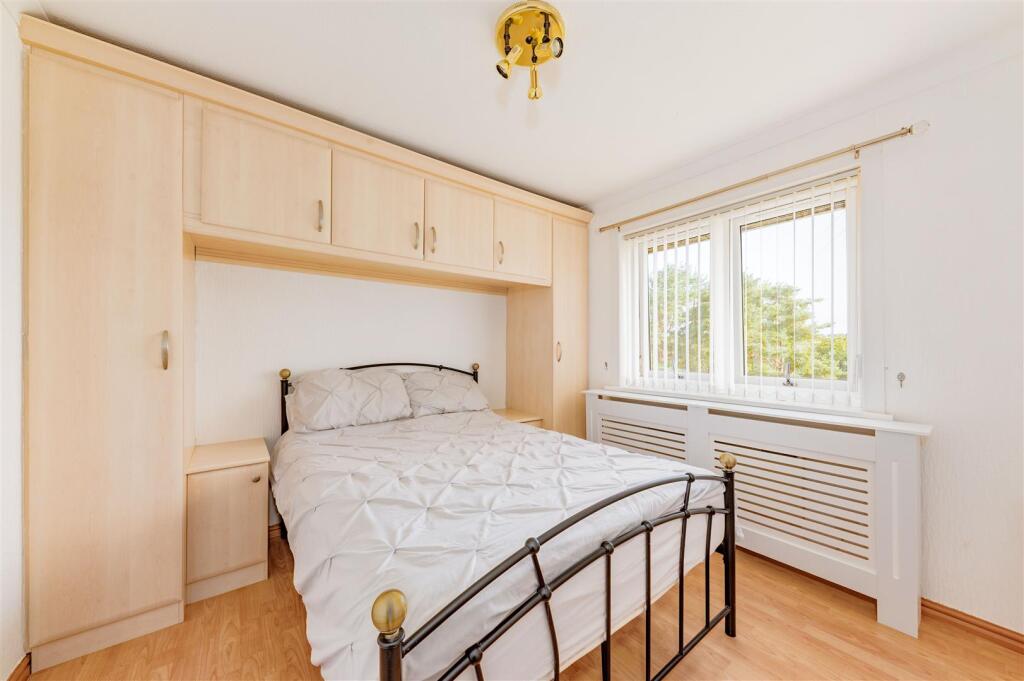 29 Tranent Gardens Dundee-4.JPG
