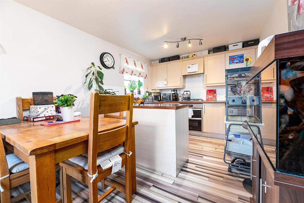 15 Hollands Way, Kegworth25.jpg