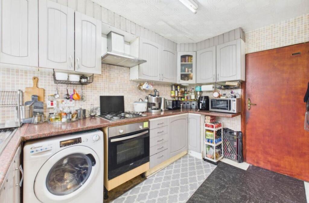 WhatsApp Image 2025-06-09 at 13.59.09 (2).jpeg