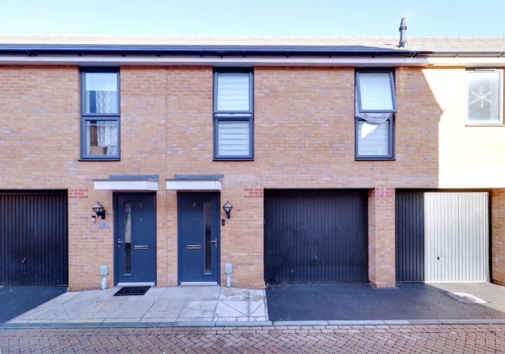 Cromwell Road, Rainham, RM13
