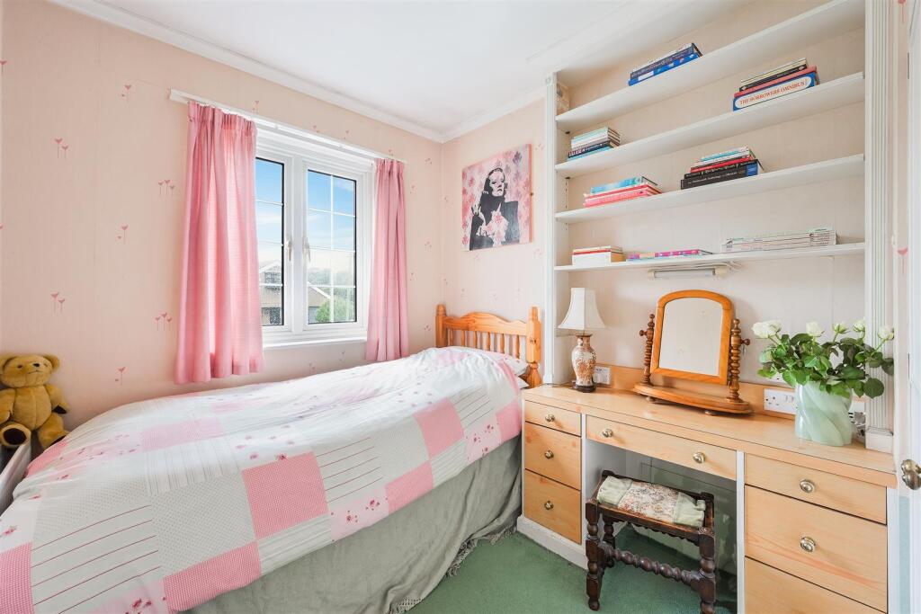 NORTH VIEW CRESCENT, 58  (1).jpg