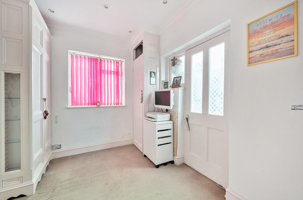 1301402-16-68503a...