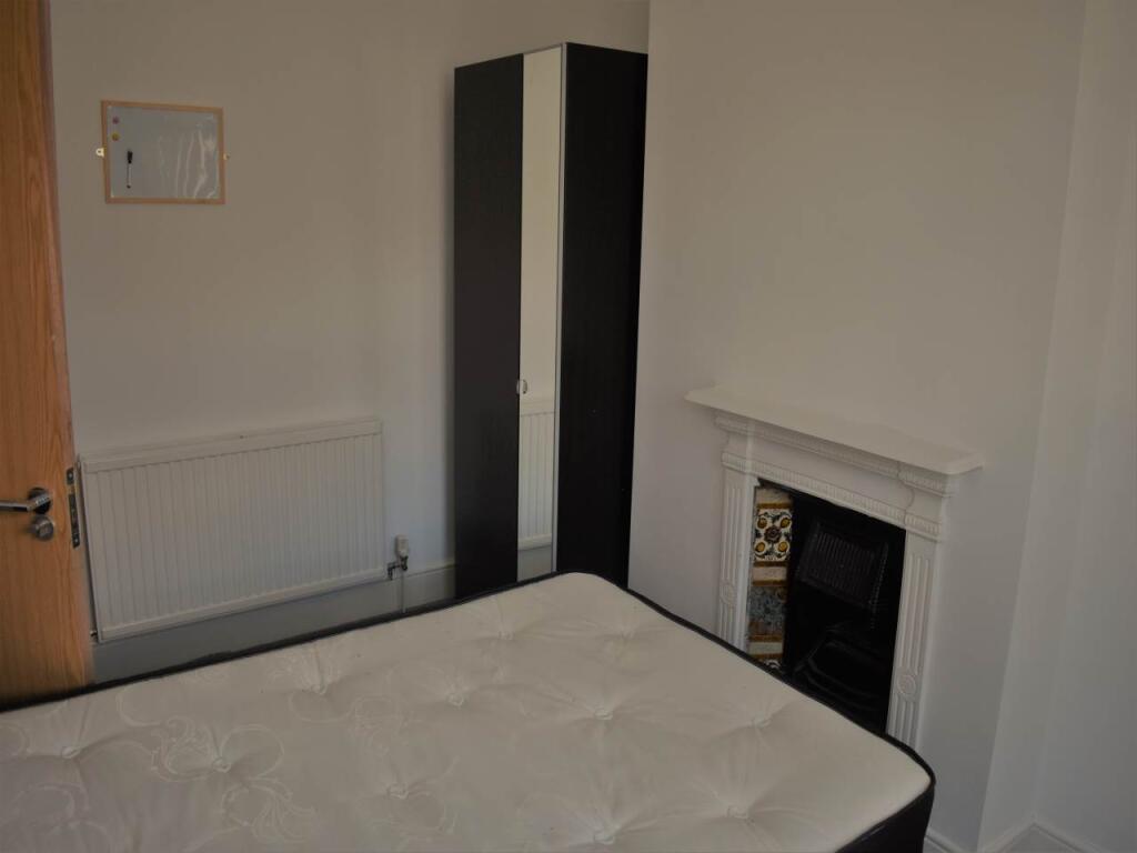 First Floor Front Be