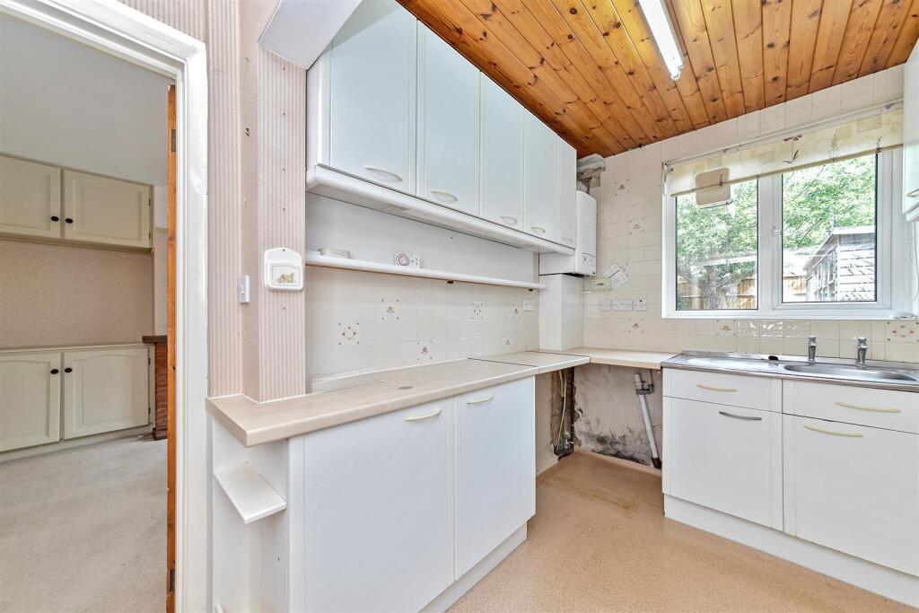 48FrancisAve-14.jpg