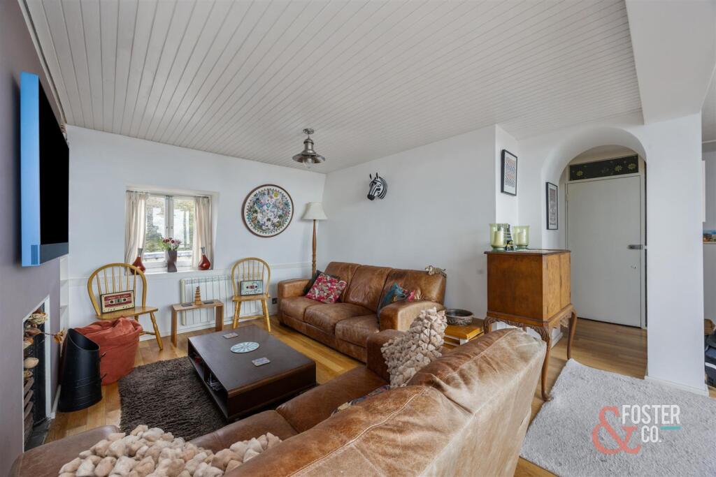 Powis Square, 17, Flat 5-011.jpg
