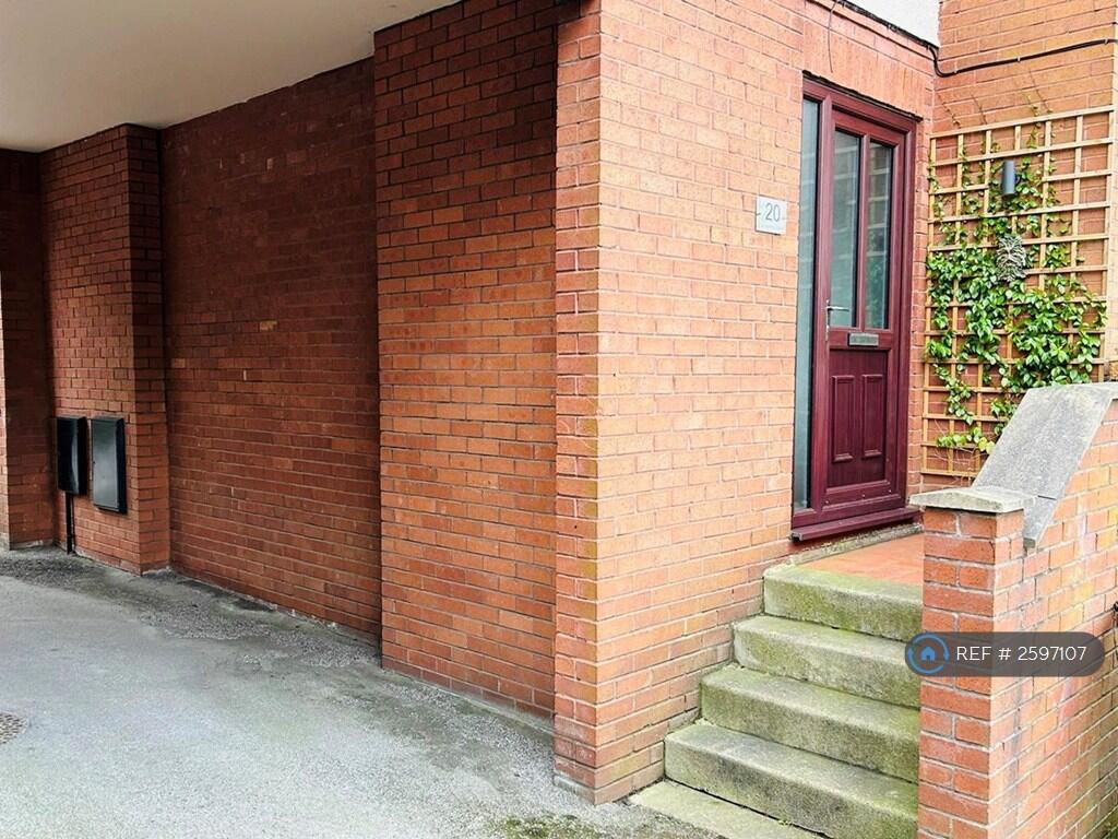 Private Entrance