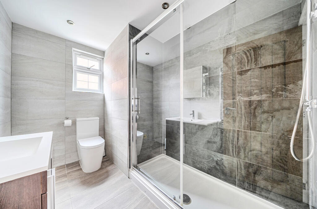 1353741-3-68cc2c1...