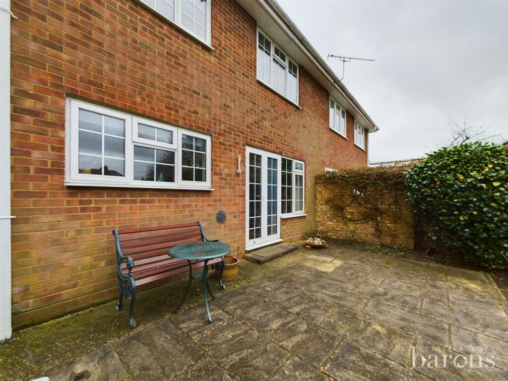 CAM01093G0-PR0271-STILL021 - Copy.jpg