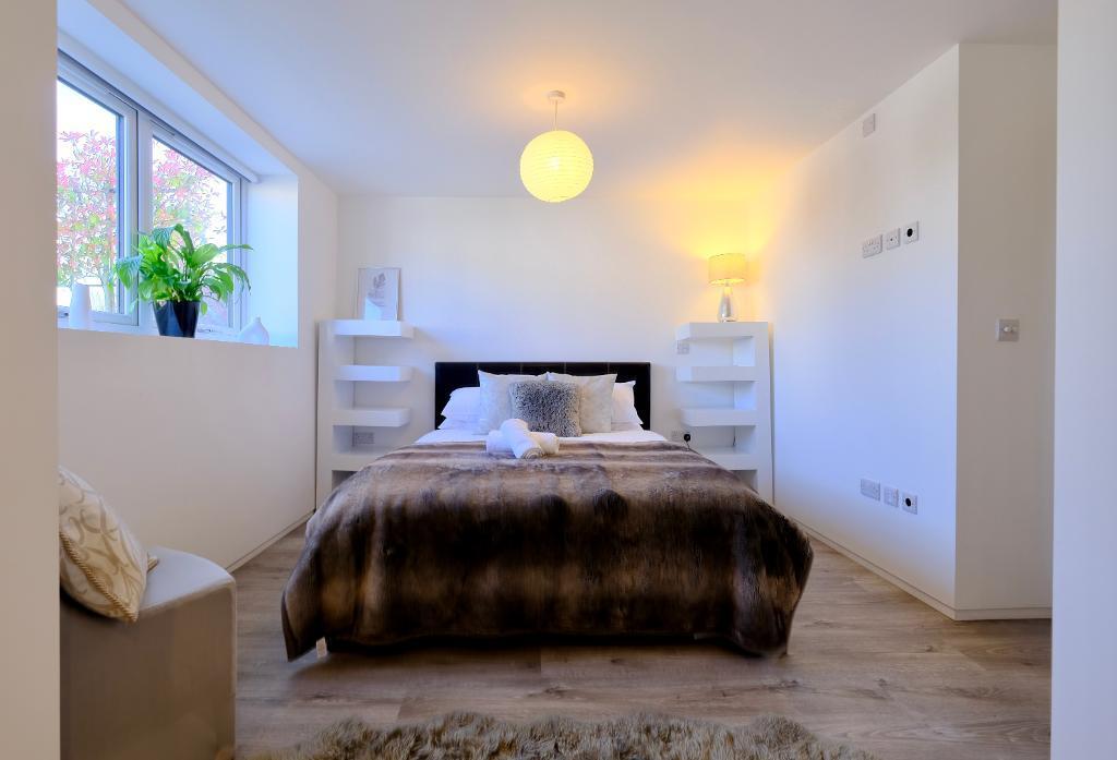 Bedroom 1 (ground floor)