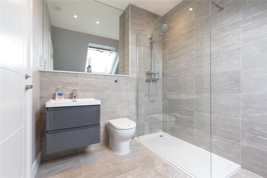 Craigmount Avenue 13