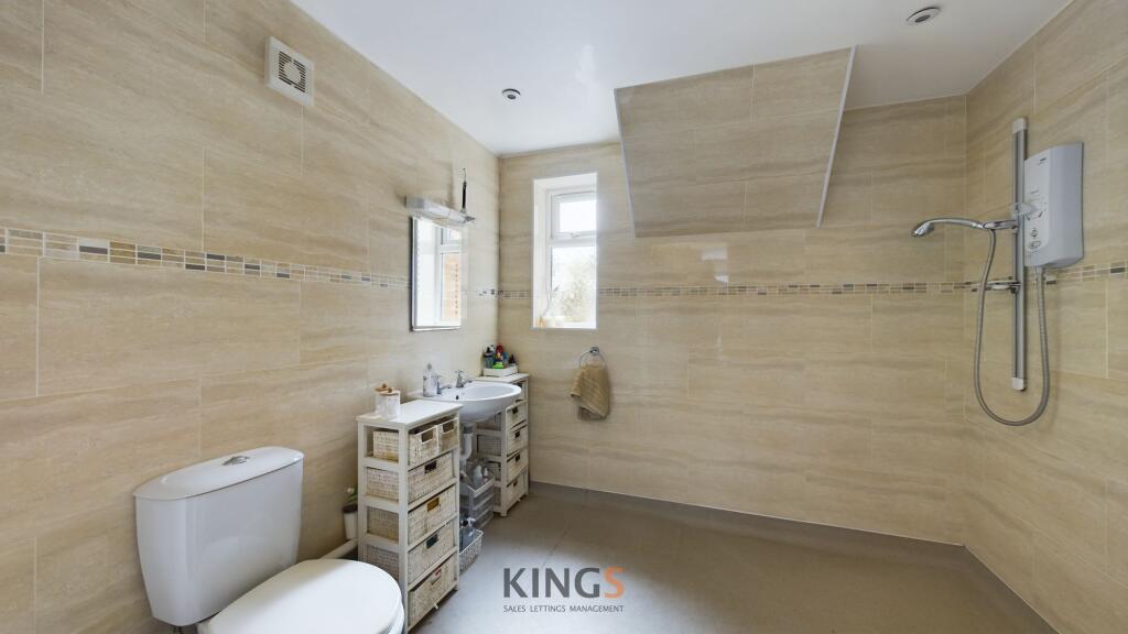 Wet room / cloak room