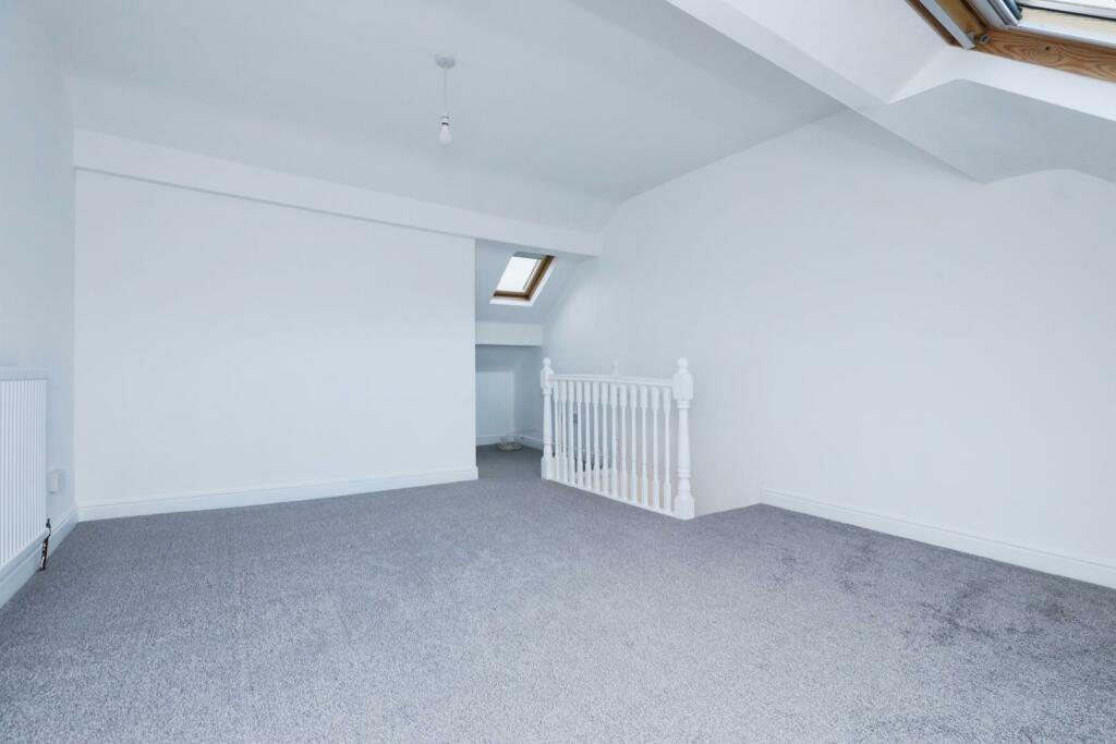 BEDROOM NO.3