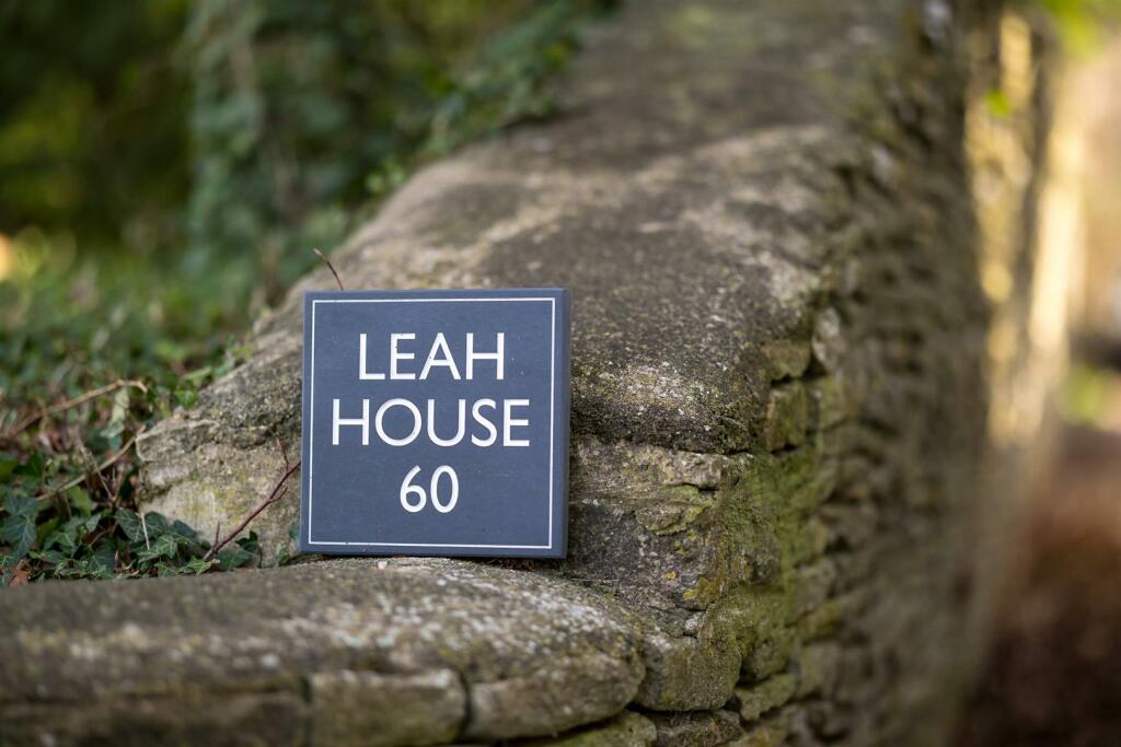 2 - Leah House - SN6 6LQ - Web.jpg