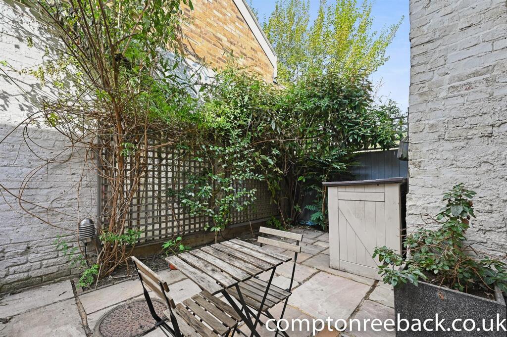 CR - Godson Yard - Garden1 (1).jpg