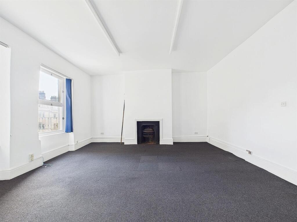7 - Frist Floor Office In Bath.jpg