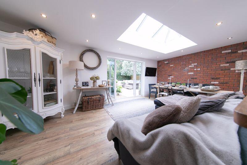 Rear lounge &amp; dining room