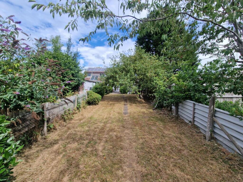 Rear Garden - 3.jpg