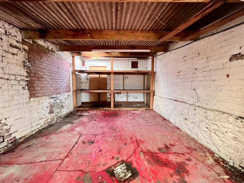 8 - Garage Workshop for Auction, Ashley Down.jpg
