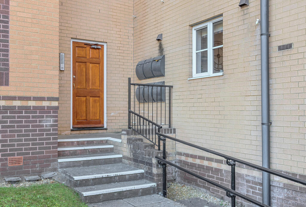 1310732-2-6851abd...