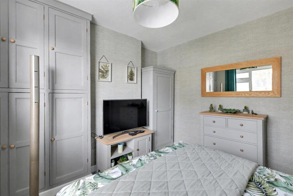 Bedroom 2_2.jpeg