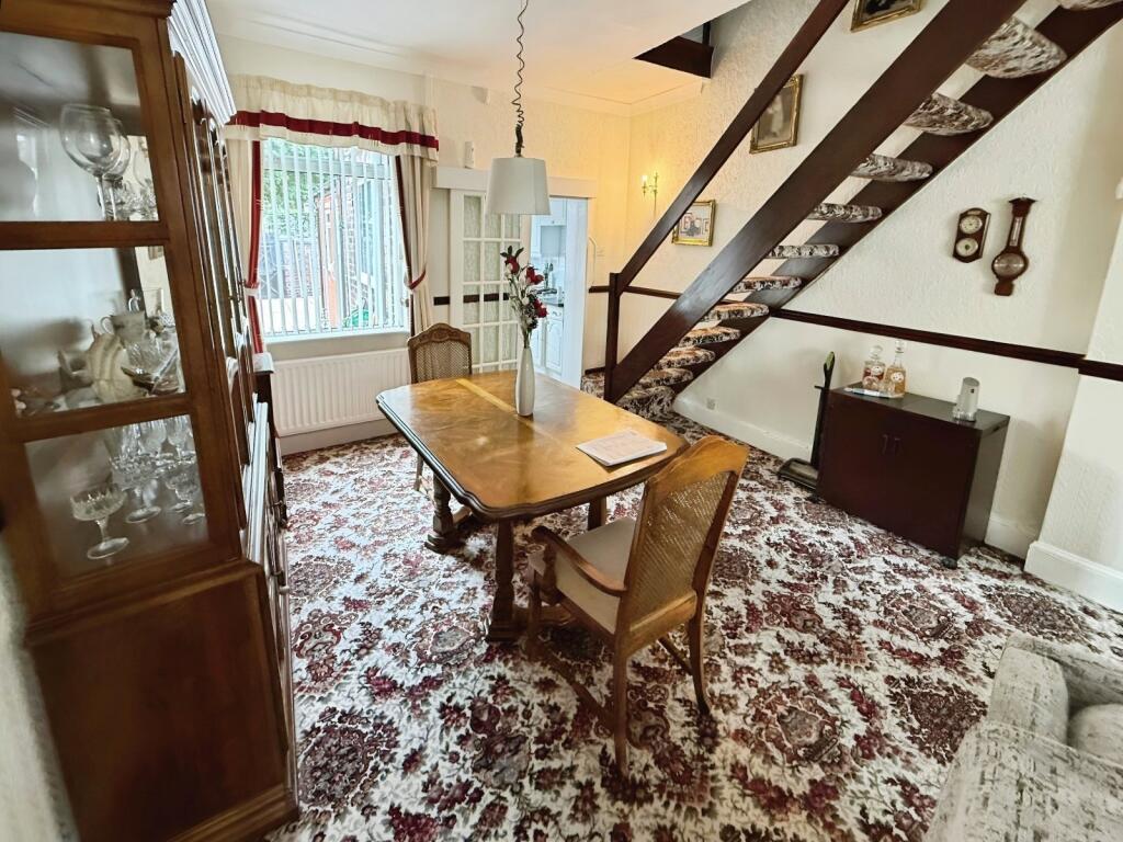 Living/Dining Area
