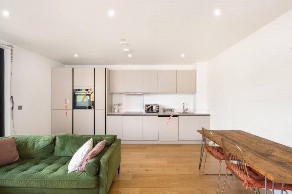 Living Room/Kitchen
