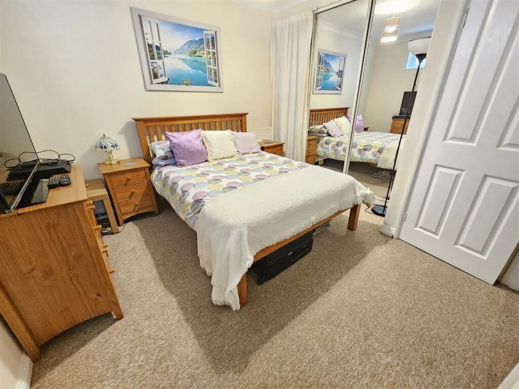 Bedroom 2.jpg
