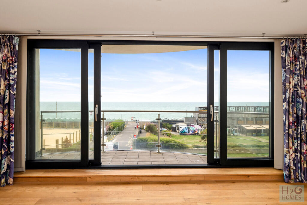 Kingsway 191, fla...