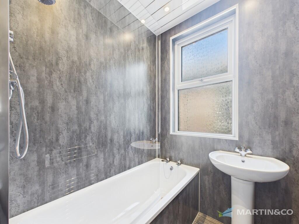 CAM02318G0-PR0511...