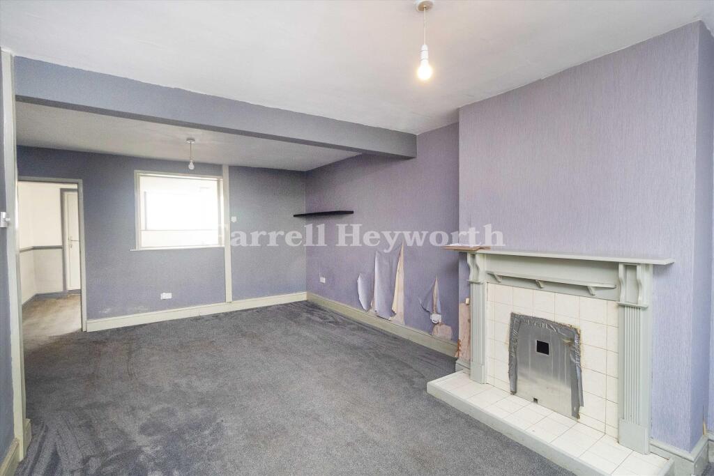 Lounge and dining vi