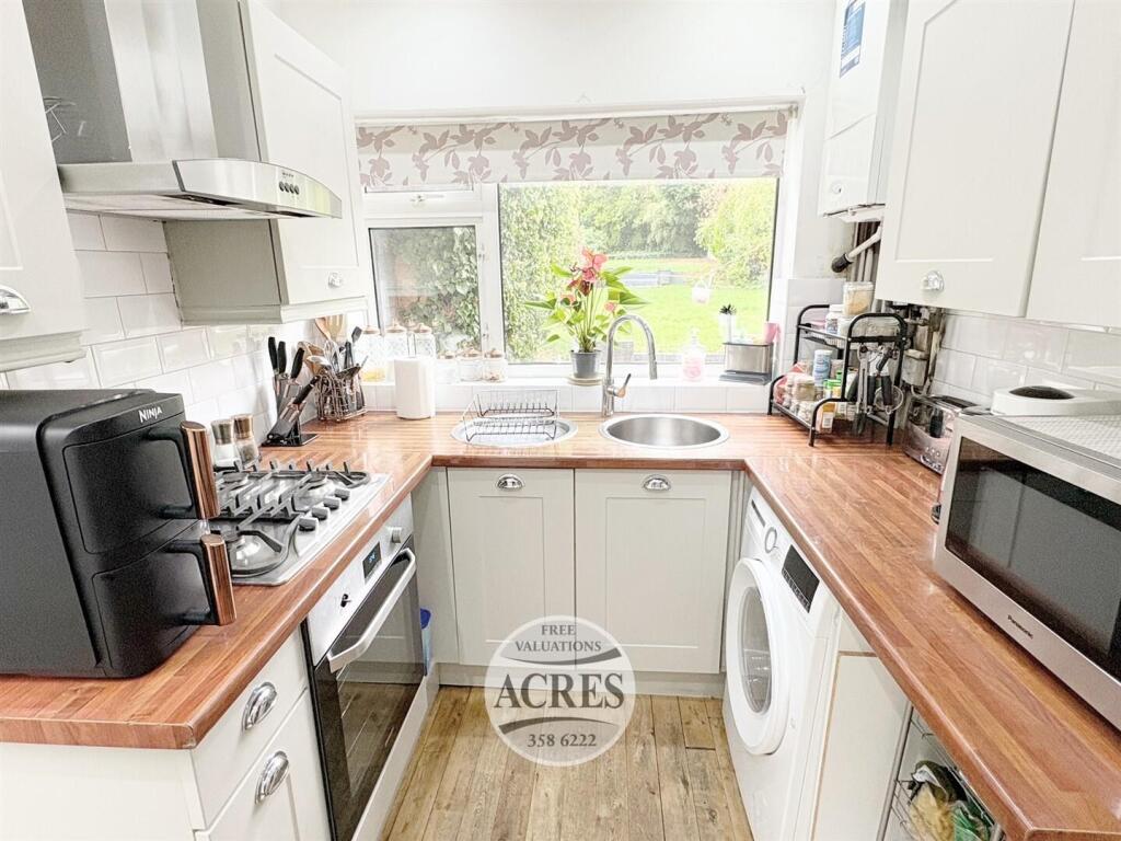 IMG_1940 (Large).jpg