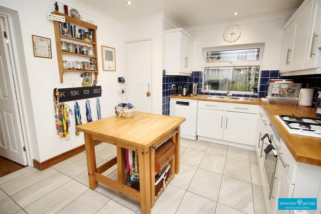 Kitchen 2