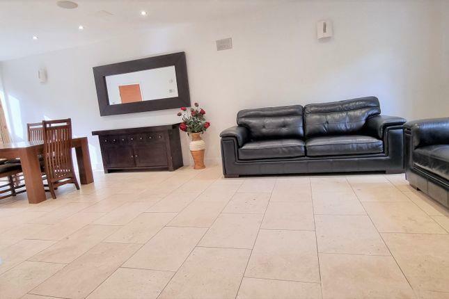 aberc living room.jpg