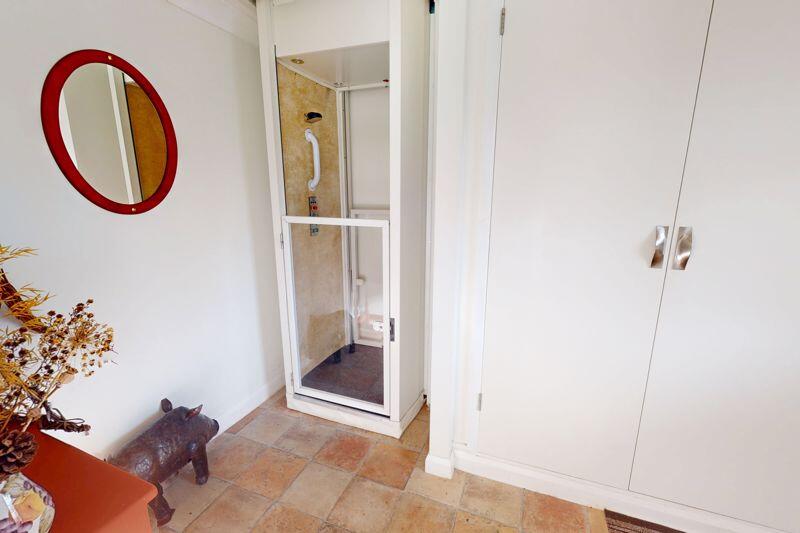 2 Manor Drive, Chagford, Devon