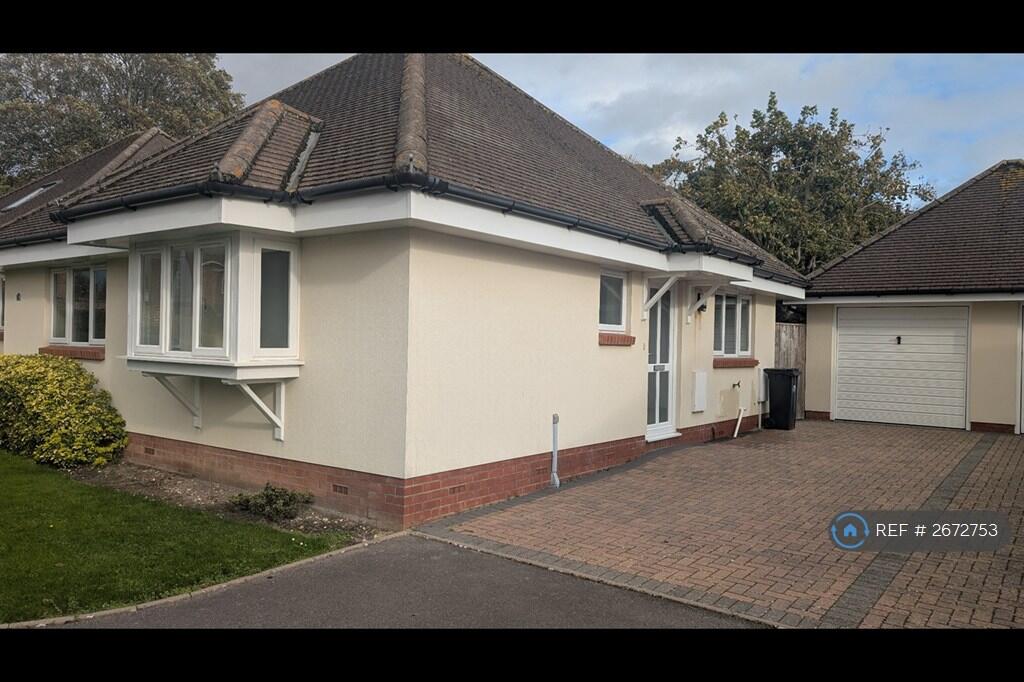 Drive Way And Detached Garage