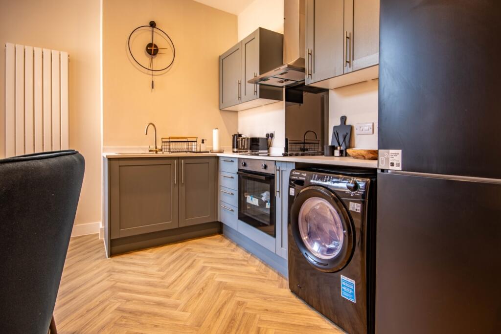 communal kitchen 