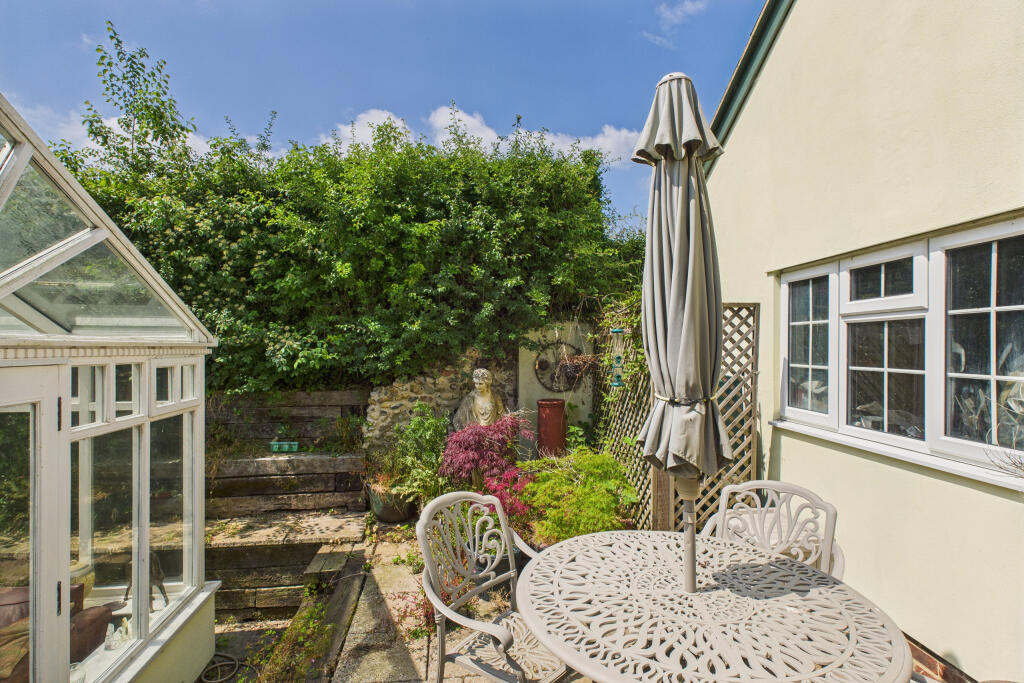 CAM05454G0-PR0011-STILL016