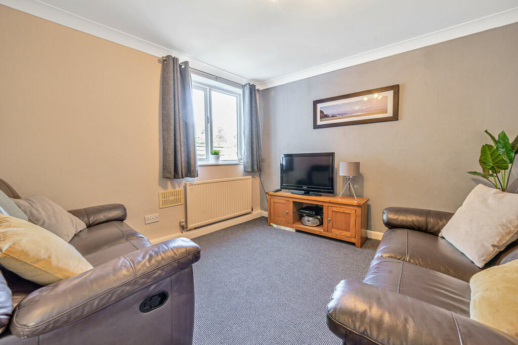 The Garden Flat -...