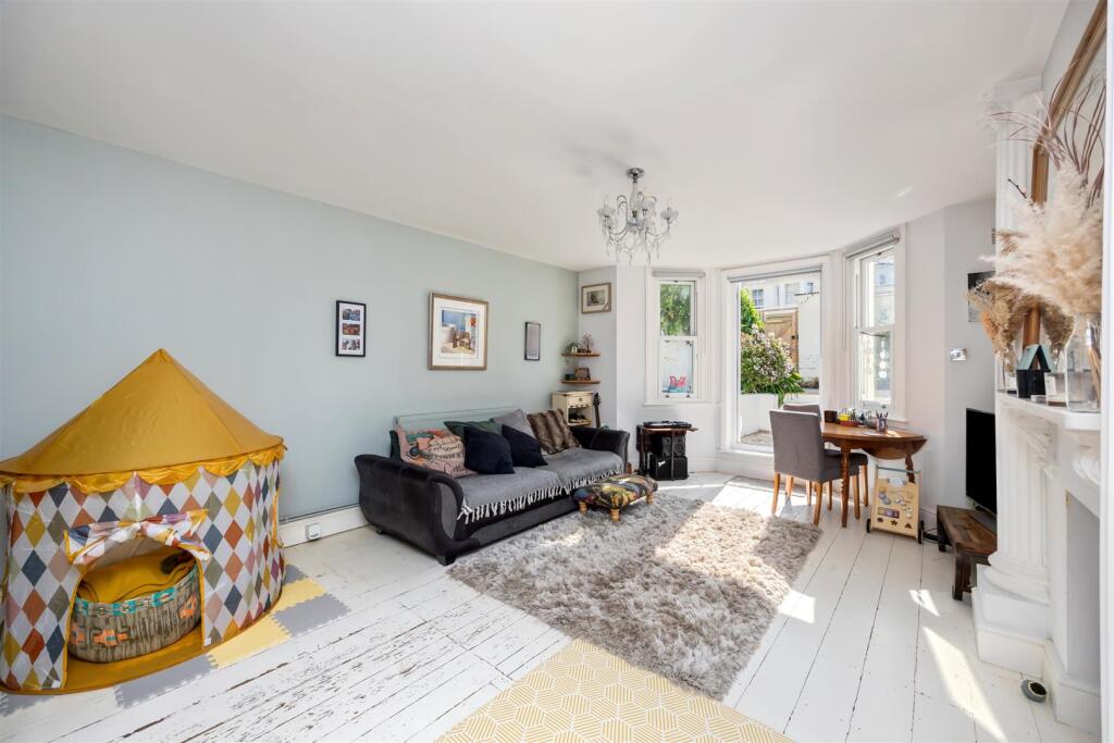 St Aubyns 59A-012.jpg