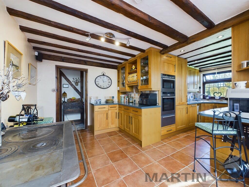 4 Kitchen