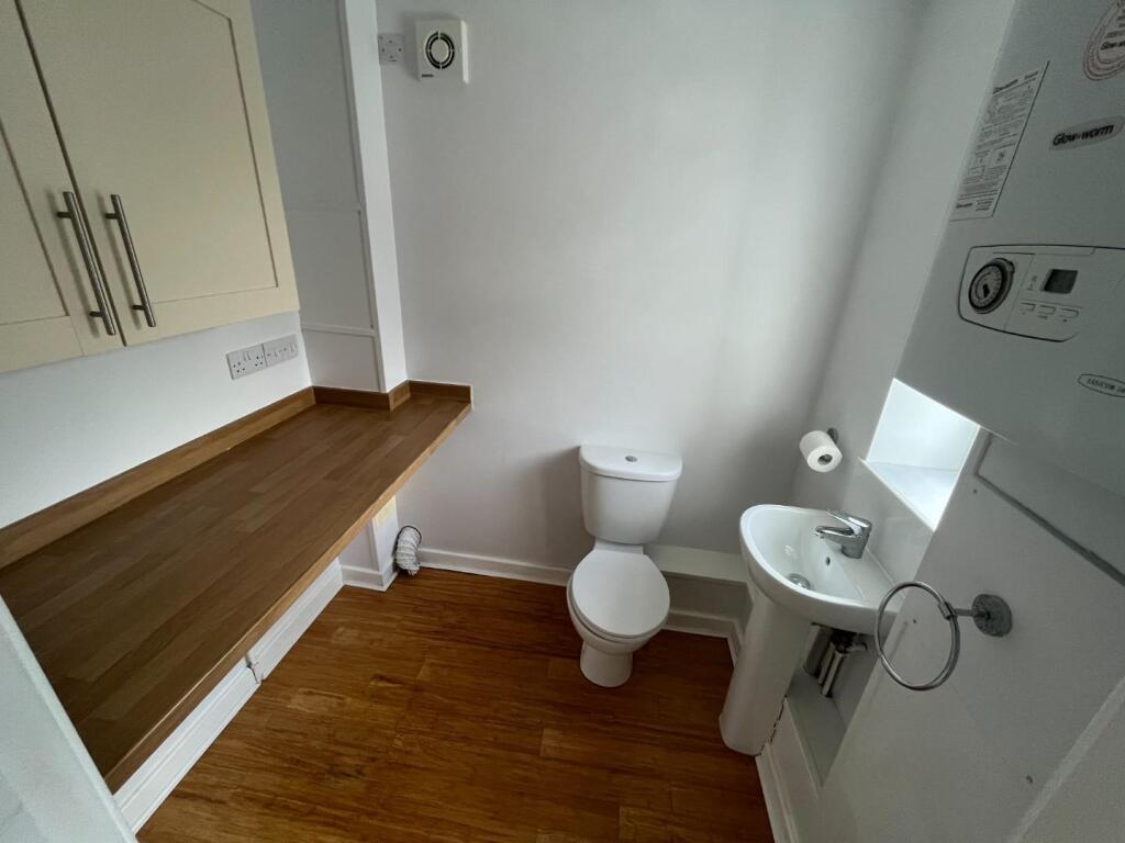 WC.JPG