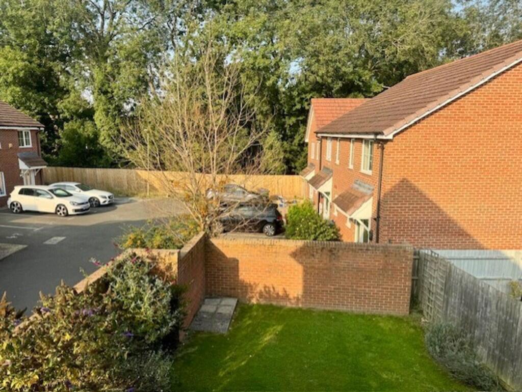 thumbnail_3289619...