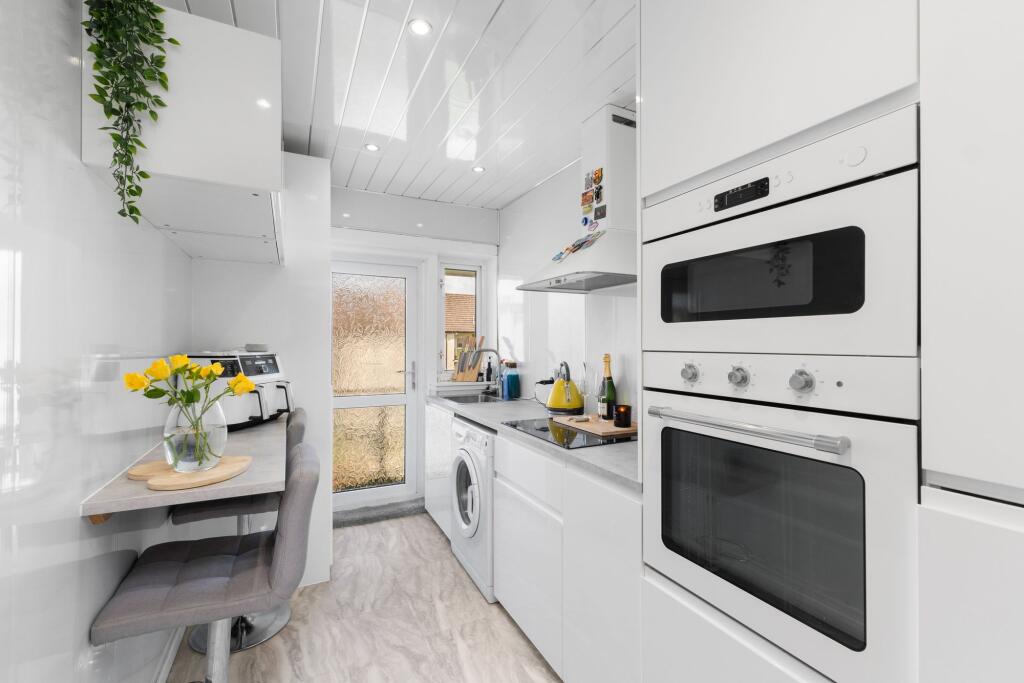 Kitchen/Breakfasting Room