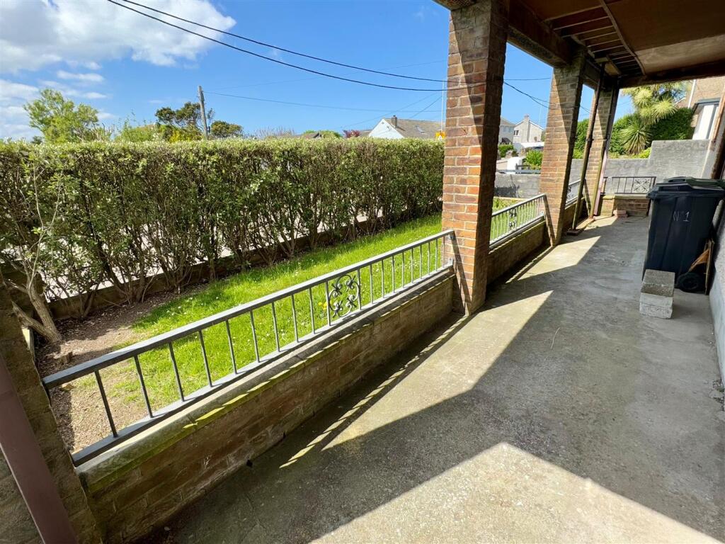 1 Wayside Court Garden