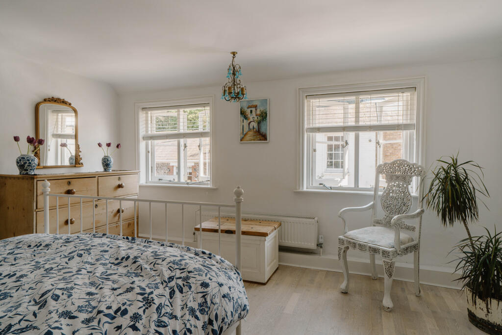 280549 - Upper Street_High Res-51.jpg