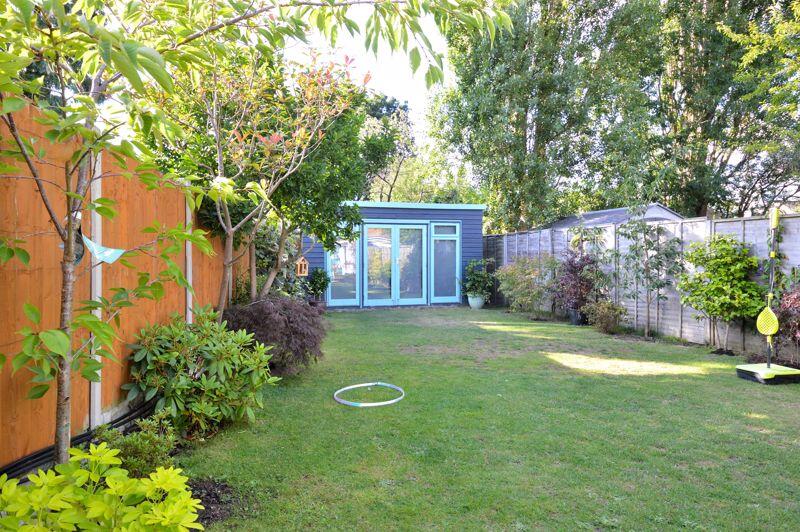 BACK GARDEN
