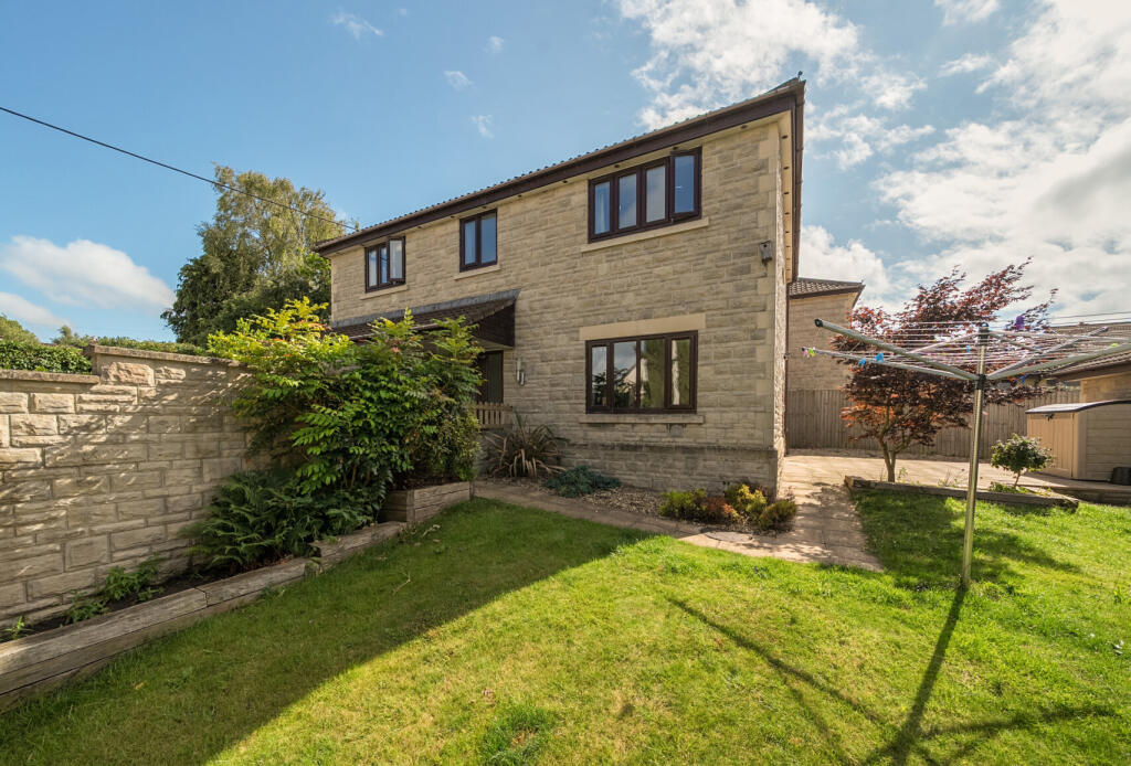 1312674-3-685acd3...